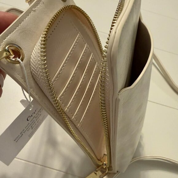 Pretty Simple Handbags - Pretty Simple NWT Cream Crossbody Wallet Bag | Built-In Card Slots | $52